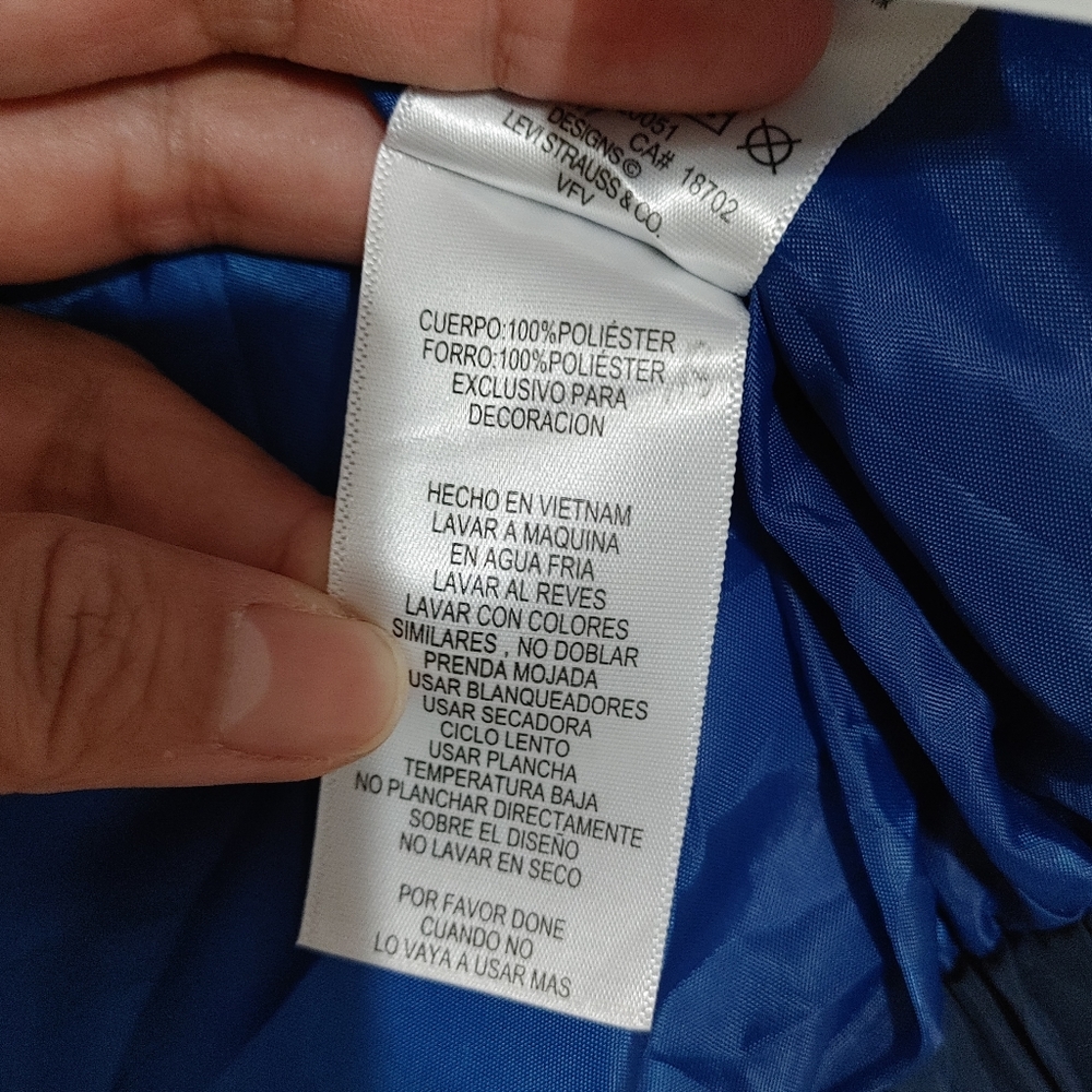 Levi's Jacket - Picture 6 of 11